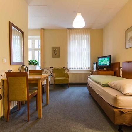 Hostel Nina Katowice Esterno foto
